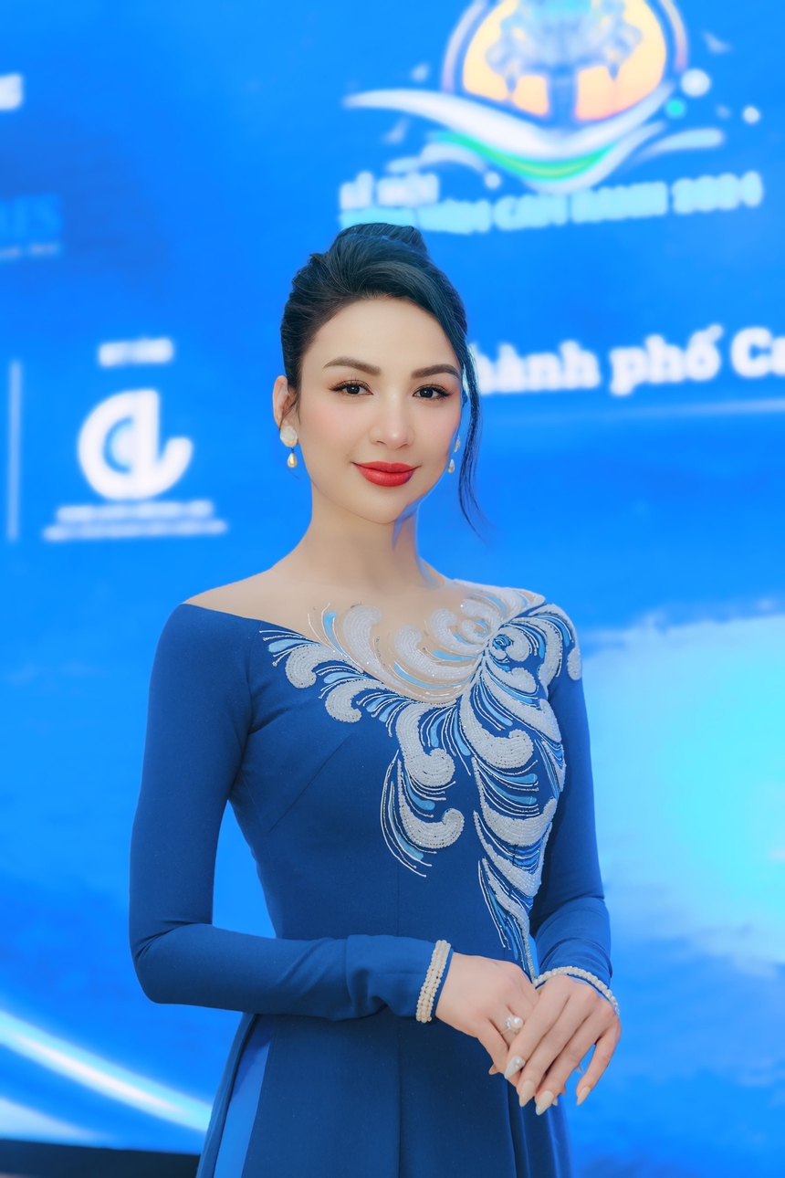 Hoa hậu Ngọc Diễm làm đại sứ Lễ hội tôm hùm Cam Ranh - Ảnh 1.