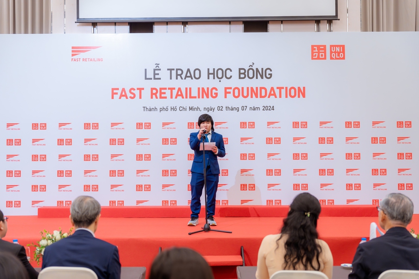 Công ty mẹ của Uniqlo trao học bổng toàn phần cho 9 học sinh Việt xuất sắc - Ảnh 3.