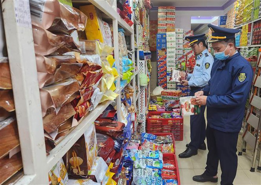 Khó kiểm soát hàng giả, hàng nhái trên nền tảng trực tuyến - Ảnh 1.