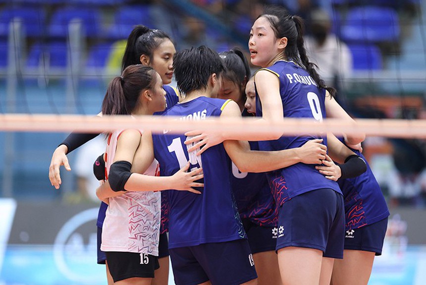 'Truyền nhân' Thanh Thúy 16 tuổi cao 1m87 chính thức được triệu tập lên ĐT bóng chuyền nữ Việt Nam - Ảnh 2. 'Truyền nhân' Thanh Thúy 16 tuổi cao 1m87 chính thức được triệu tập lên ĐT bóng chuyền nữ Việt Nam - Ảnh 2.