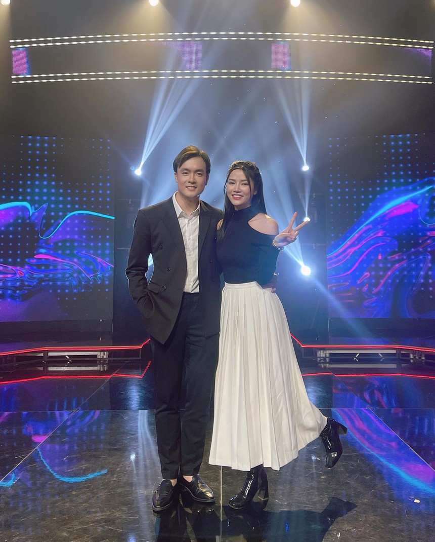 3 cặp đôi diễn viên VTV yêu nhau ngoài đời thực: 'Đàng gái' đều sinh năm 1996, được bạn trai cùng nghề ủng hộ - Ảnh 5. 3 cặp đôi diễn viên VTV yêu nhau ngoài đời thực: 'Đàng gái' đều sinh năm 1996, được bạn trai cùng nghề ủng hộ - Ảnh 5.