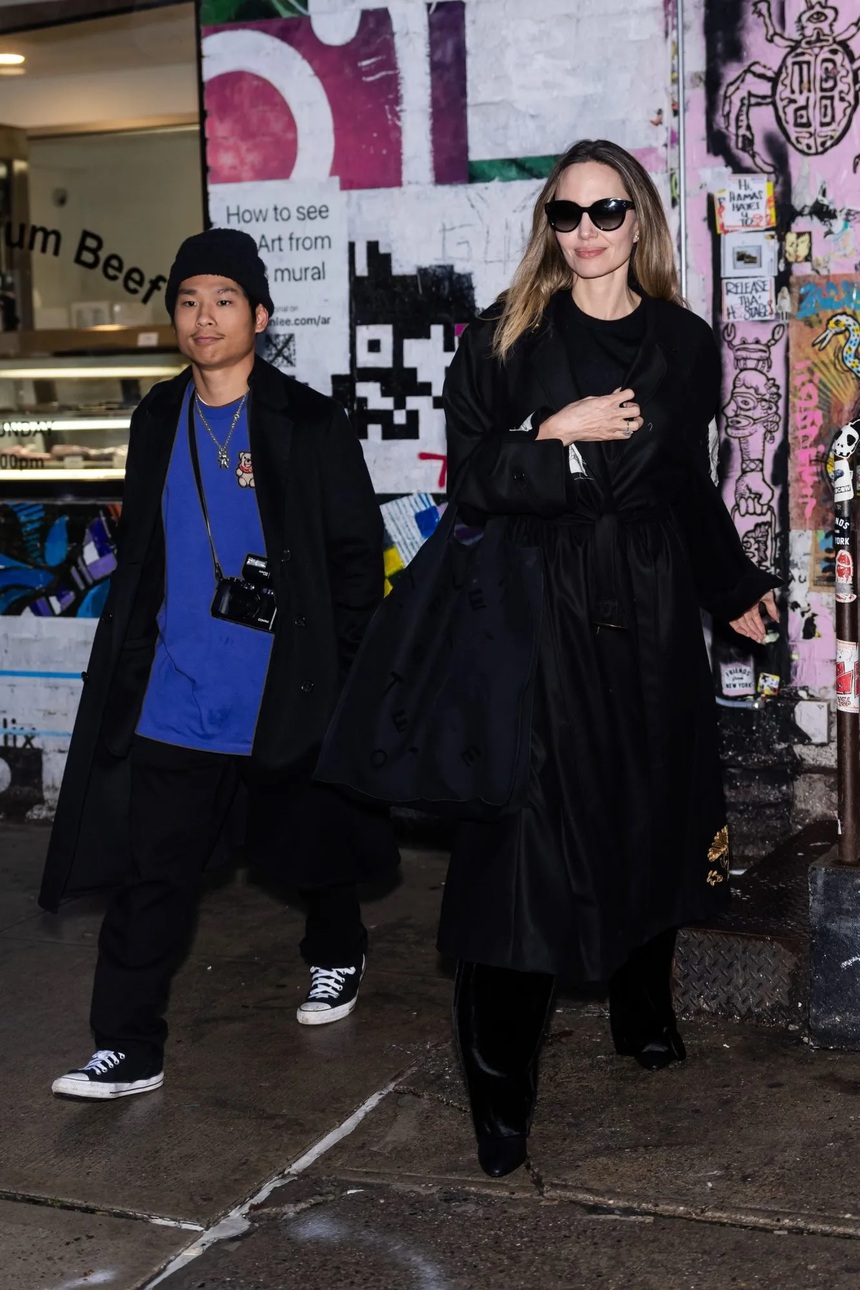 Pax Thiên phải nhập viện vì va chạm xe - Ảnh 4.