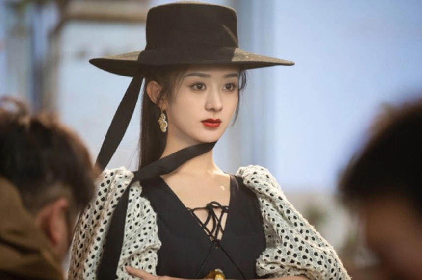 Triệu Lệ Dĩnh: Cuộc sống chuẩn "phú bà" với khối tài sản 10.000 tỷ - Ảnh 5.