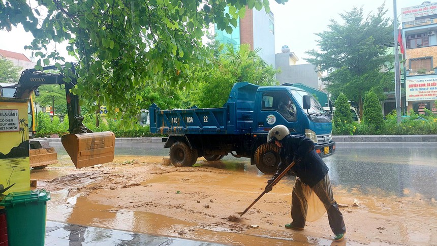 Quảng Ninh khắc phục hậu quả mưa lớn - Ảnh 3. Quảng Ninh khắc phục hậu quả mưa lớn - Ảnh 3.