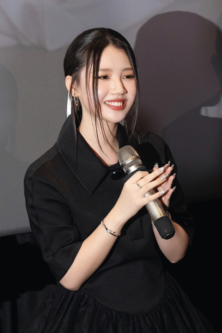 AMEE trở lại Vpop, kết hợp MCK trong ca khúc mới "MỘNG YU" - Ảnh 2.