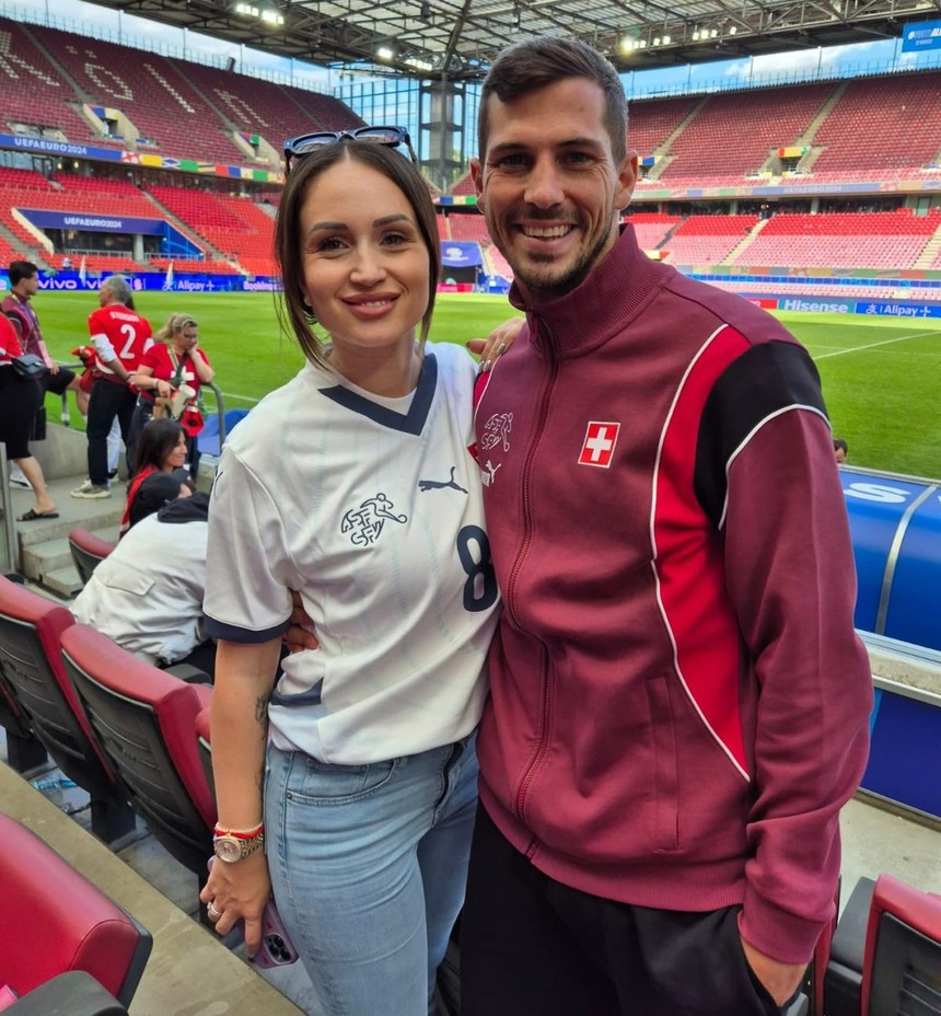 Dàn WAGs không chỉ xinh đẹp mà còn tài năng của Thụy Sĩ tại EURO 2024 - Ảnh 3.