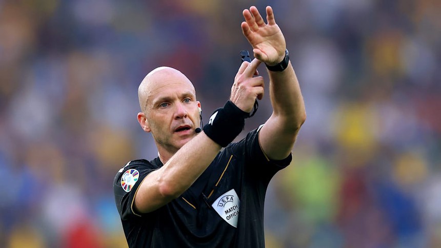 Tin nóng EURO 4/7: Gary Neville dự đoán kết quả trận Anh- Thụy Sĩ, trọng tài tranh cãi bắt trận Đức- Tây Ban Nha - Ảnh 4. Tin nóng EURO 4/7: Gary Neville dự đoán kết quả trận Anh- Thụy Sĩ, trọng tài tranh cãi bắt trận Đức- Tây Ban Nha - Ảnh 4.