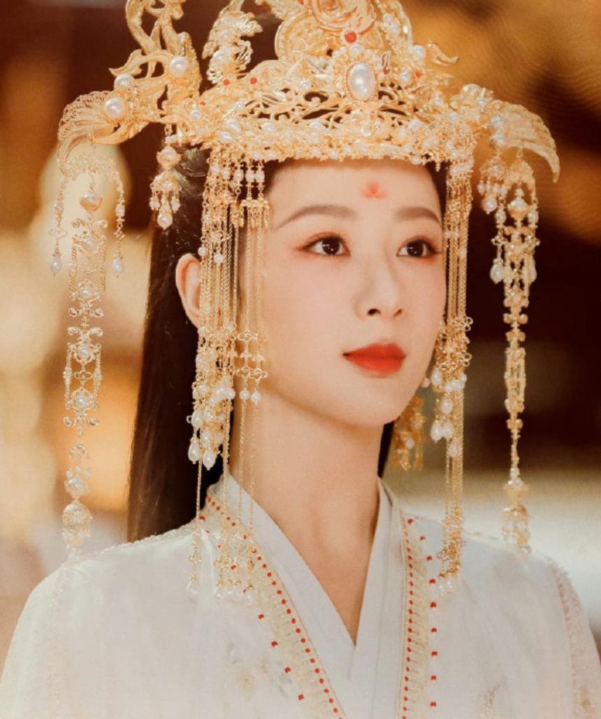 "Trường tương tư 2" nối sóng "Câu chuyện của Hoa Hồng": Khán giả kỳ vọng, Dương Tử lo lắng - Ảnh 2.