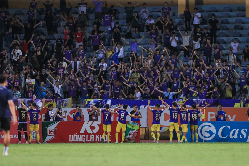 Bán kết Cúp Quốc Gia 2023/24: Thanh Hoá thể hiện cái duyên nhà vô địch - Ảnh 4.