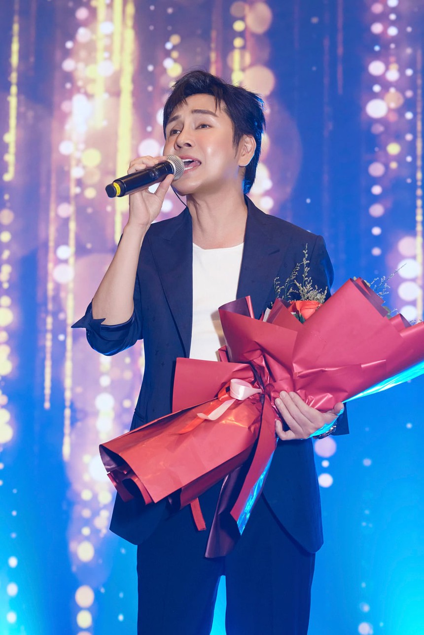 NSƯT Vũ Luân bất ngờ xóa 5 MV với Hồng Loan - Ảnh 1.