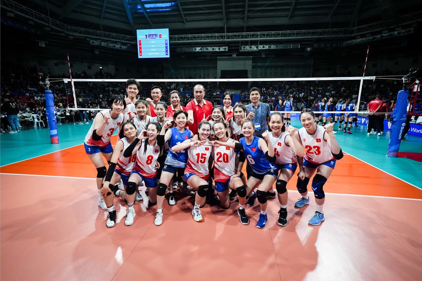 Kết quả bóng chuyền FIVB Challenger Cup 2024 mới nhất: Bán kết Việt Nam vs CH Séc - Ảnh 1.