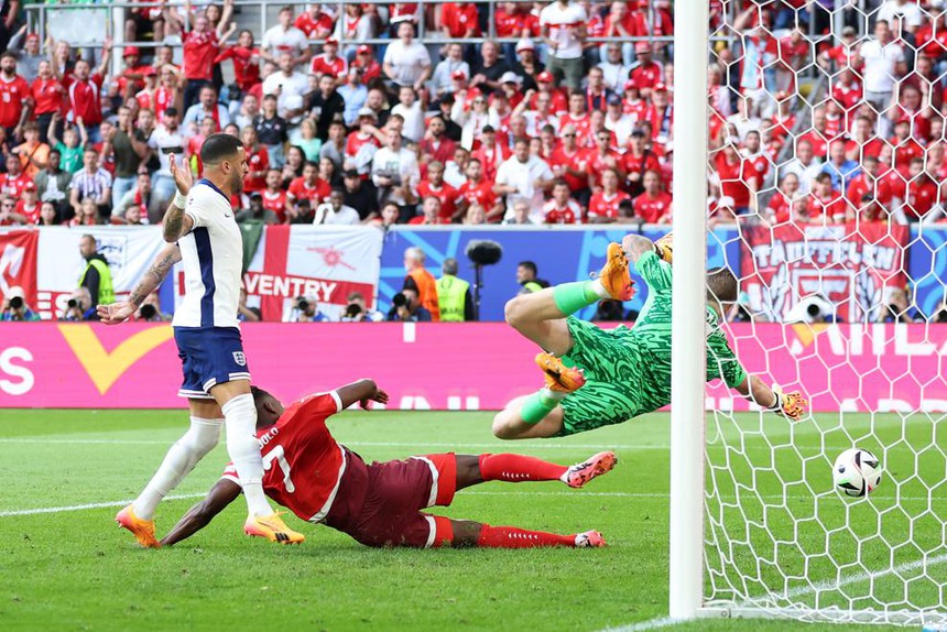 TRỰC TIẾP bóng đá Anh vs Thụy Sĩ (1-1): Loạt sút luân lưu cân não! - Ảnh 7.