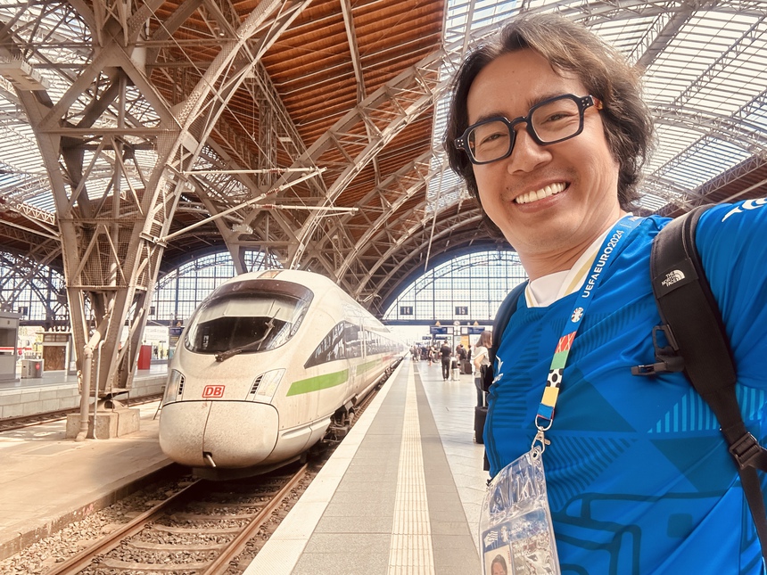 EURO trên từng cây số: Trên những chuyến tàu dọc ngang nước Đức - Ảnh 1.