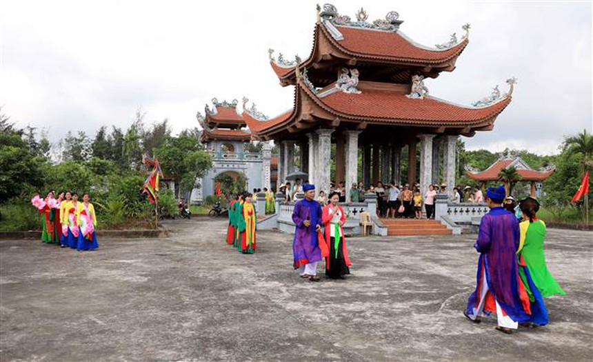 Bảo tồn và phát huy di sản nghệ thuật chèo * Bài 1: Đặc sắc chiếu chèo quê lúa - Ảnh 2. Bảo tồn và phát huy di sản nghệ thuật chèo * Bài 1: Đặc sắc chiếu chèo quê lúa - Ảnh 2.