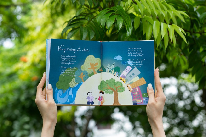 "Mùa hè ra biển" của Hồ Huy Sơn: Khi thơ thiếu nhi không chỉ dành cho thiếu nhi - Ảnh 3. "Mùa hè ra biển" của Hồ Huy Sơn: Khi thơ thiếu nhi không chỉ dành cho thiếu nhi - Ảnh 3.