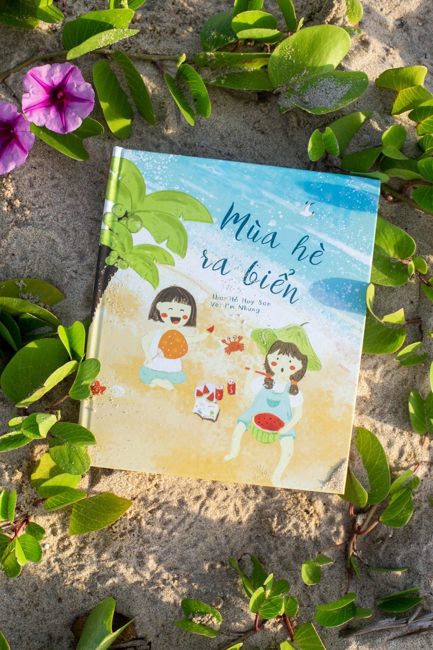 "Mùa hè ra biển" của Hồ Huy Sơn: Khi thơ thiếu nhi không chỉ dành cho thiếu nhi - Ảnh 1. "Mùa hè ra biển" của Hồ Huy Sơn: Khi thơ thiếu nhi không chỉ dành cho thiếu nhi - Ảnh 1.