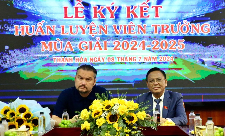 HLV Popov chốt tương lai thêm 2 năm với CLB Thanh Hóa - Ảnh 1. HLV Popov chốt tương lai thêm 2 năm với CLB Thanh Hóa - Ảnh 1.