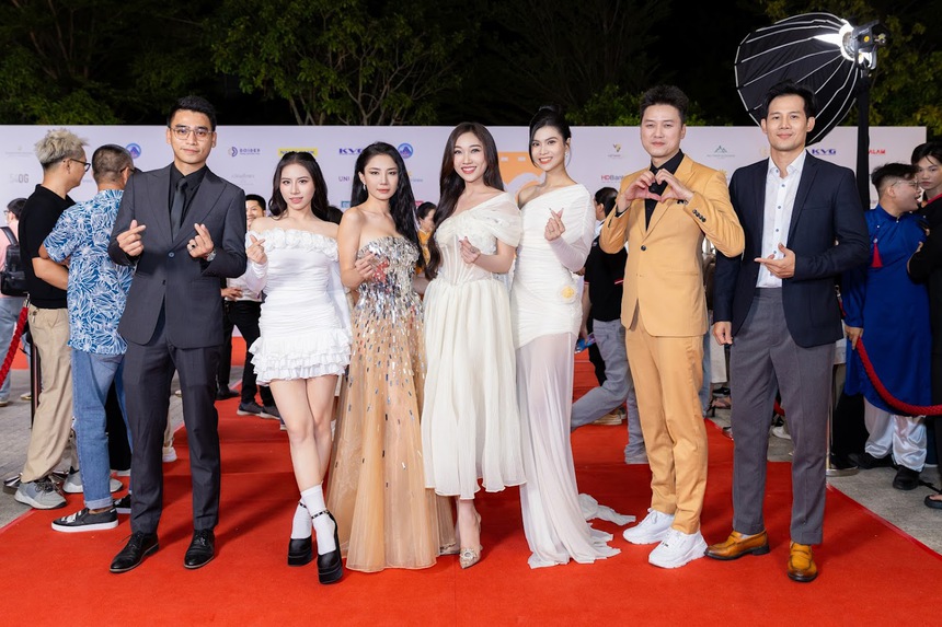 "Lật Mặt 7" thắng 2 giải quan trọng tại LHP Châu Á Đà Nẵng - Ảnh 2.