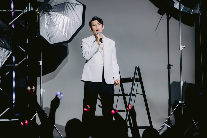 Liên Bỉnh Phát sang producer Khánh “tầm sư học nhạc" - Ảnh 1.