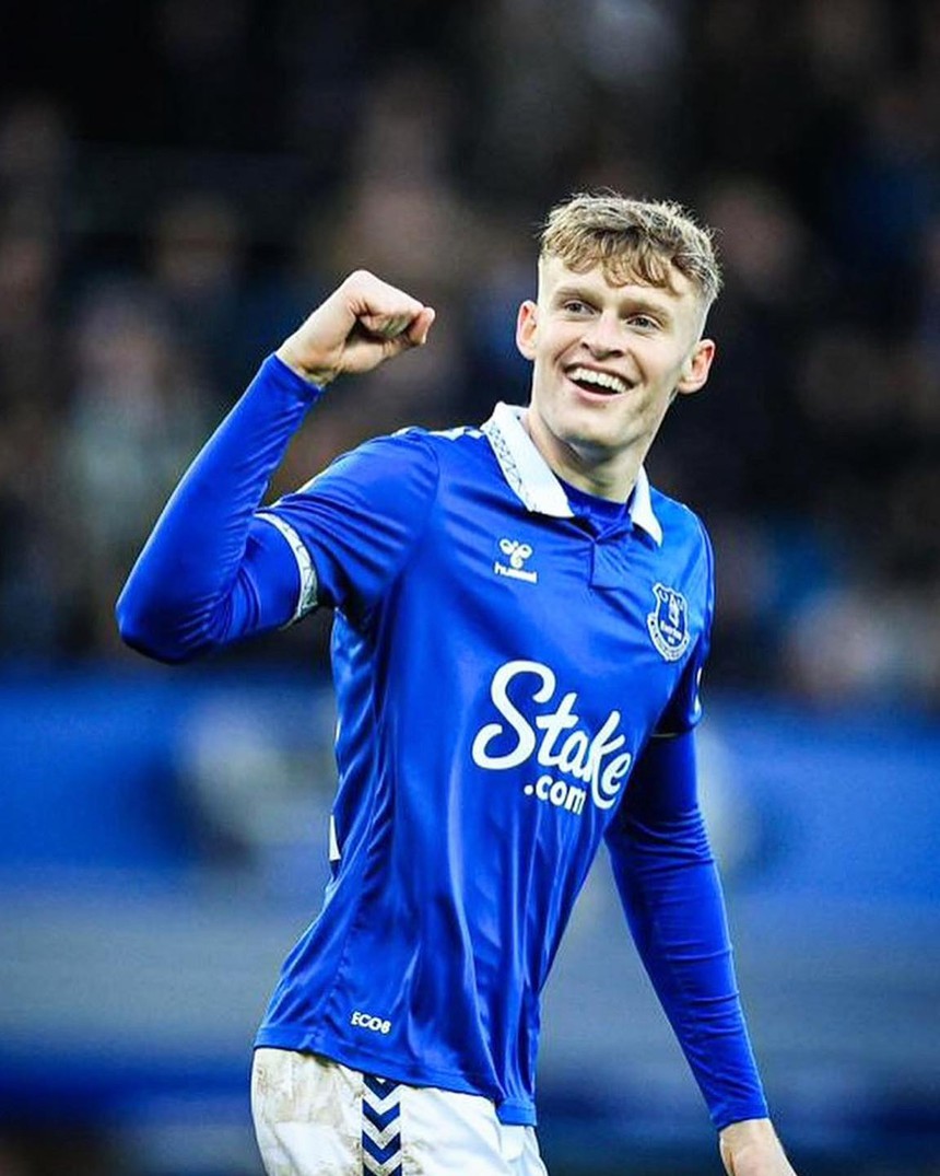 Tin chuyển nhượng 9/7: MU chính thức gửi đề nghị mua sao Everton, Chelsea mất 'Musiala mới' vào tay Liverpool - Ảnh 1. Tin chuyển nhượng 9/7: MU chính thức gửi đề nghị mua sao Everton, Chelsea mất 'Musiala mới' vào tay Liverpool - Ảnh 1.