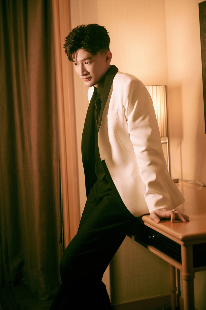 Dược sĩ Tiến trở thành NSX dự án âm nhạc cho Nguyễn Trần Trung Quân và Denis Đặng - Ảnh 3.