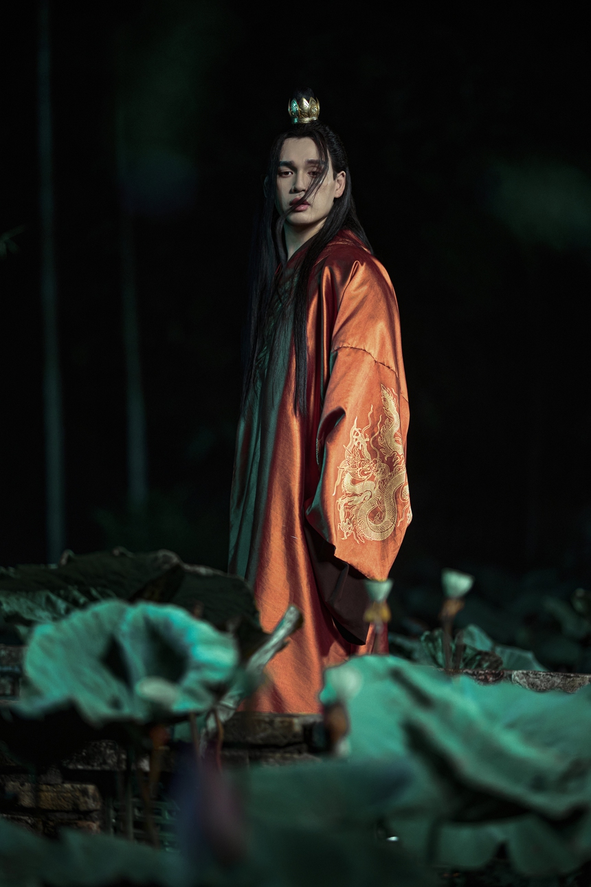 Dược sĩ Tiến trở thành NSX dự án âm nhạc cho Nguyễn Trần Trung Quân và Denis Đặng - Ảnh 1.