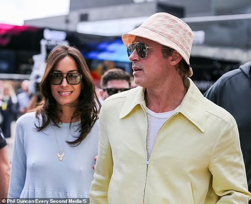 Brad Pitt "nghiêm túc" với Ines De Ramon và "yêu rất nhiều điều" ở bạn gái  - Ảnh 4.