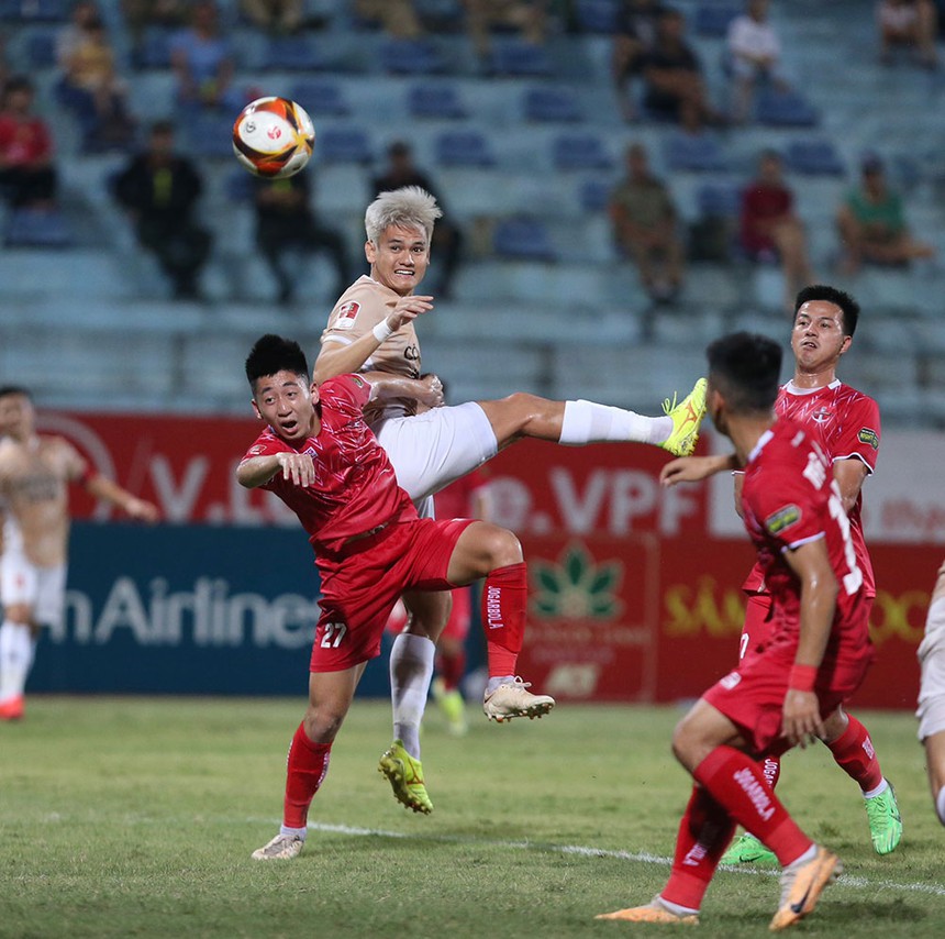 Bình Dương trở lại đỉnh cao với HLV Hoàng Anh Tuấn - Ảnh 2.