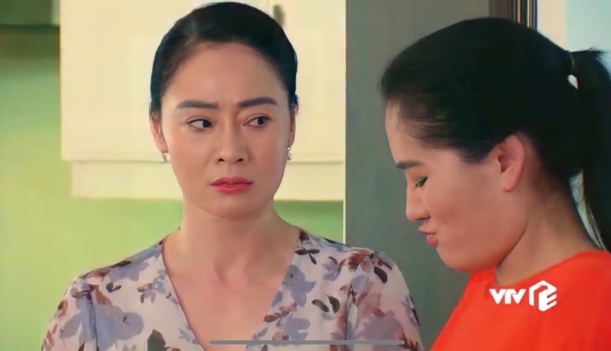 Nữ diễn viên khiến bạn diễn nam phải kê gạch khi đóng chung, giờ chuyên vai người mẹ là ai? - Ảnh 4. Nữ diễn viên khiến bạn diễn nam phải kê gạch khi đóng chung, giờ chuyên vai người mẹ là ai? - Ảnh 4.