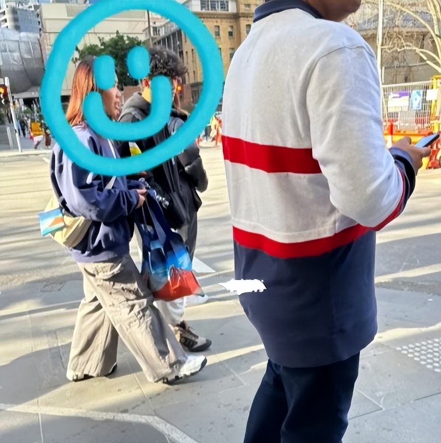 Rộ tin Trương Bá Chi nhập viện vì mối quan hệ của con trai với nữ huấn luyện viên trượt tuyết 46 tuổi - Ảnh 3. Rộ tin Trương Bá Chi nhập viện vì mối quan hệ của con trai với nữ huấn luyện viên trượt tuyết 46 tuổi - Ảnh 3.