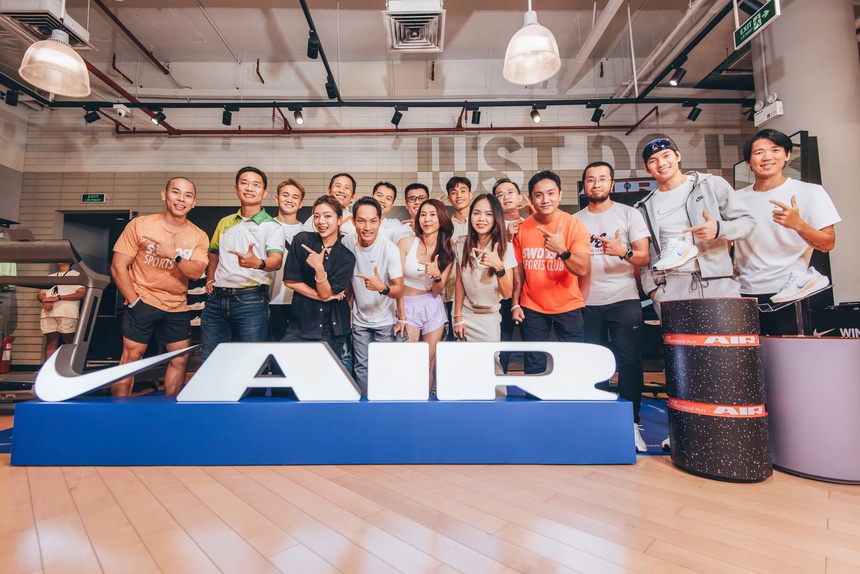 Màn ra mắt "siêu phẩm" Nike Pegasus 41 với công nghệ air độc đáo - Ảnh 2.