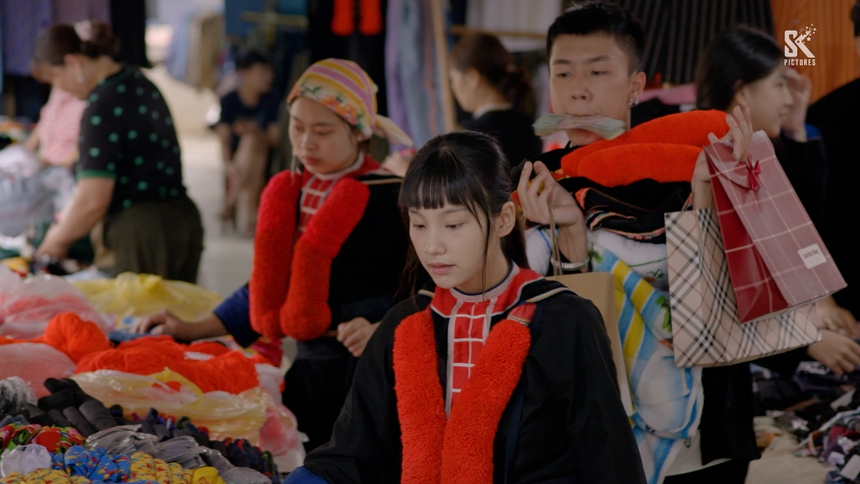 Những cặp đôi 'gà bông' trên phim Việt: Pu - Chải 'Đi giữa trời rực rỡ' hay cặp trẻ 'Chúng ta của 8 năm sau' dễ thương hơn? - Ảnh 2. Những cặp đôi 'gà bông' trên phim Việt: Pu - Chải 'Đi giữa trời rực rỡ' hay cặp trẻ 'Chúng ta của 8 năm sau' dễ thương hơn? - Ảnh 2.