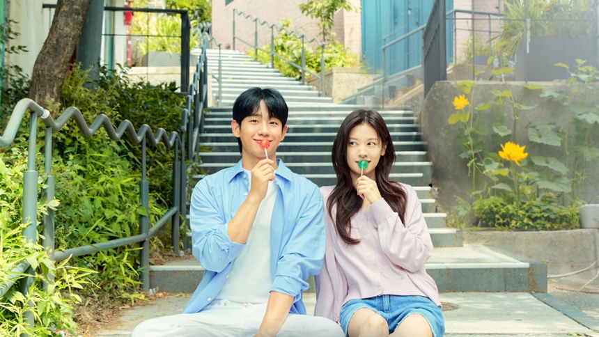 Jung Hae In trở lại với phim Hàn mới 'Love Next Door' - Ảnh 1. Jung Hae In trở lại với phim Hàn mới 'Love Next Door' - Ảnh 1.