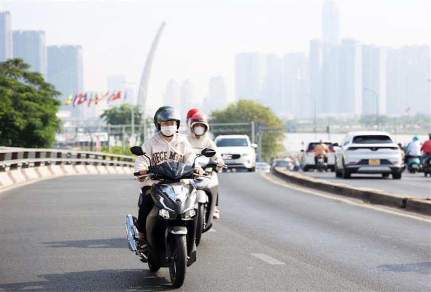 Thời tiết ngày 18/8: Nghệ An đến Bình Thuận duy trì nắng nóng gay gắt - Ảnh 1. Thời tiết ngày 18/8: Nghệ An đến Bình Thuận duy trì nắng nóng gay gắt - Ảnh 1.