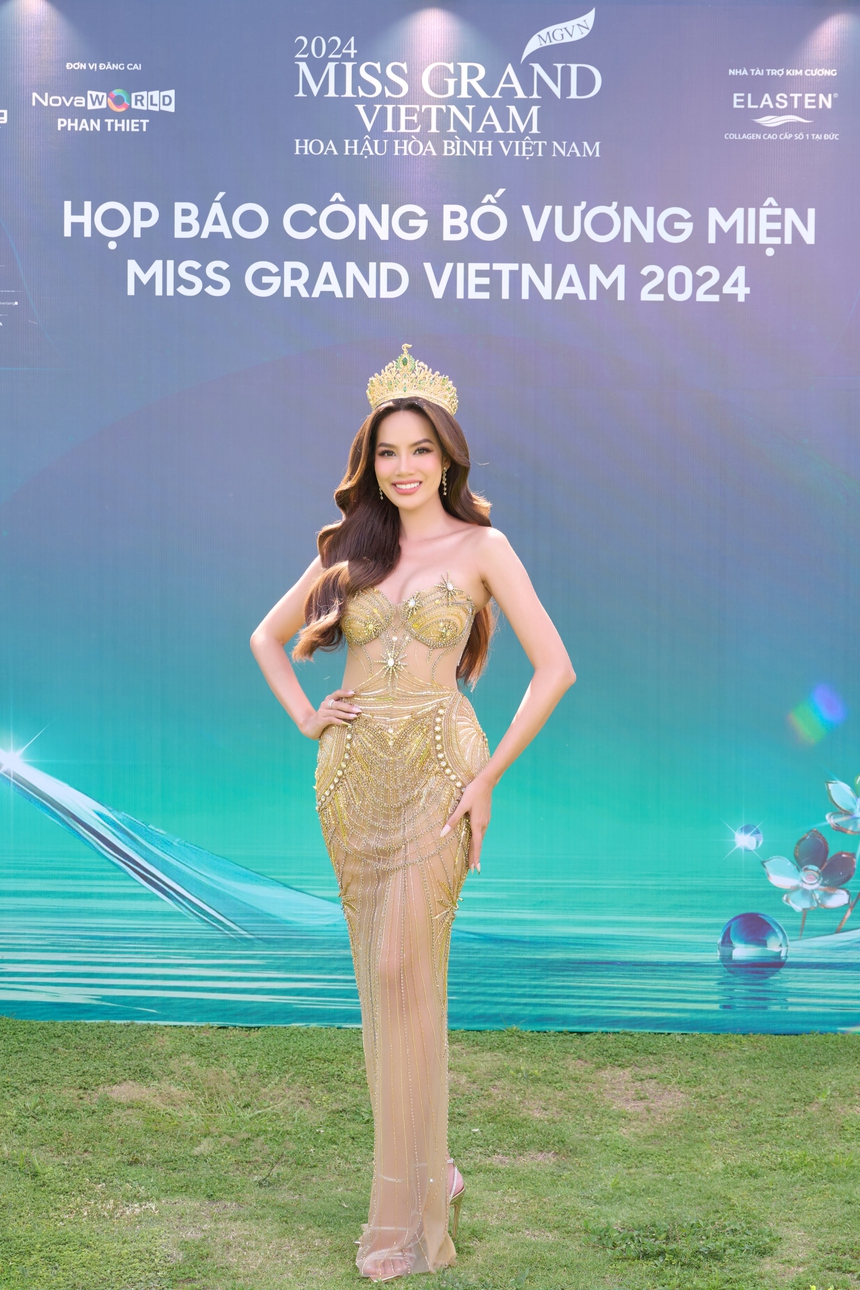 Miss Grand Vietnam 2024 công bố vương miện từ vàng 24K, hơn 1.000 viên đá kim vương và ngọc lục bảo - Ảnh 1. Miss Grand Vietnam 2024 công bố vương miện từ vàng 24K, hơn 1.000 viên đá kim vương và ngọc lục bảo - Ảnh 1.