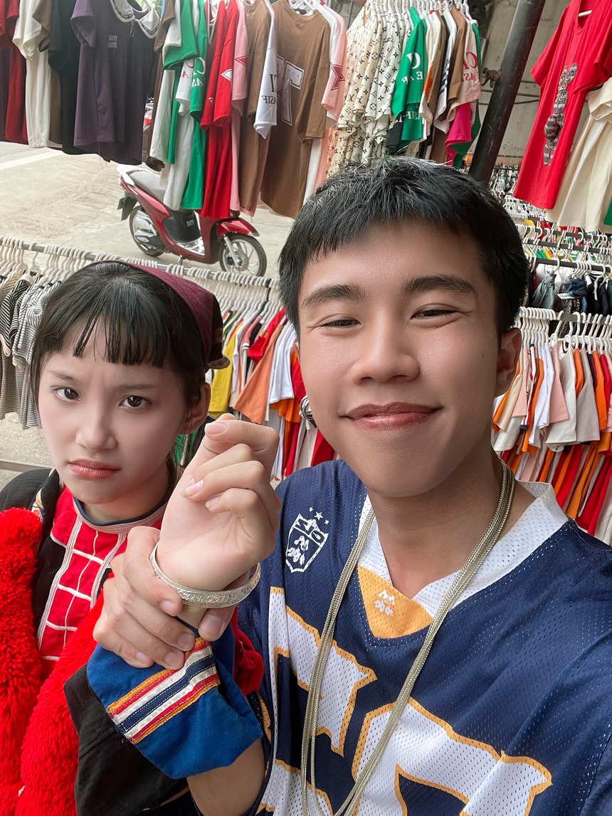 Loạt chi tiết khán giả bắt lỗi nhân vật Pu 'Đi giữa trời rực rỡ' - Ảnh 3. Loạt chi tiết khán giả bắt lỗi nhân vật Pu 'Đi giữa trời rực rỡ' - Ảnh 3.