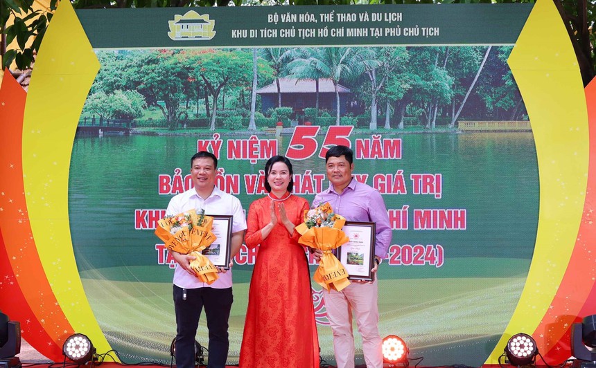 55 năm bảo tồn và phát huy giá trị Khu Di tích Chủ tịch Hồ Chí Minh tại Phủ Chủ tịch - Ảnh 2. 55 năm bảo tồn và phát huy giá trị Khu Di tích Chủ tịch Hồ Chí Minh tại Phủ Chủ tịch - Ảnh 2.