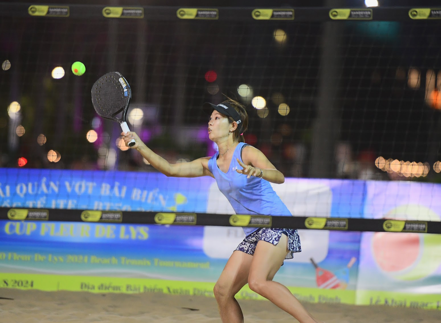 Bãi biển Việt Nam gây ấn tượng với tay vợt thế giới - Ảnh 1. Bãi biển Việt Nam gây ấn tượng với tay vợt thế giới - Ảnh 1.