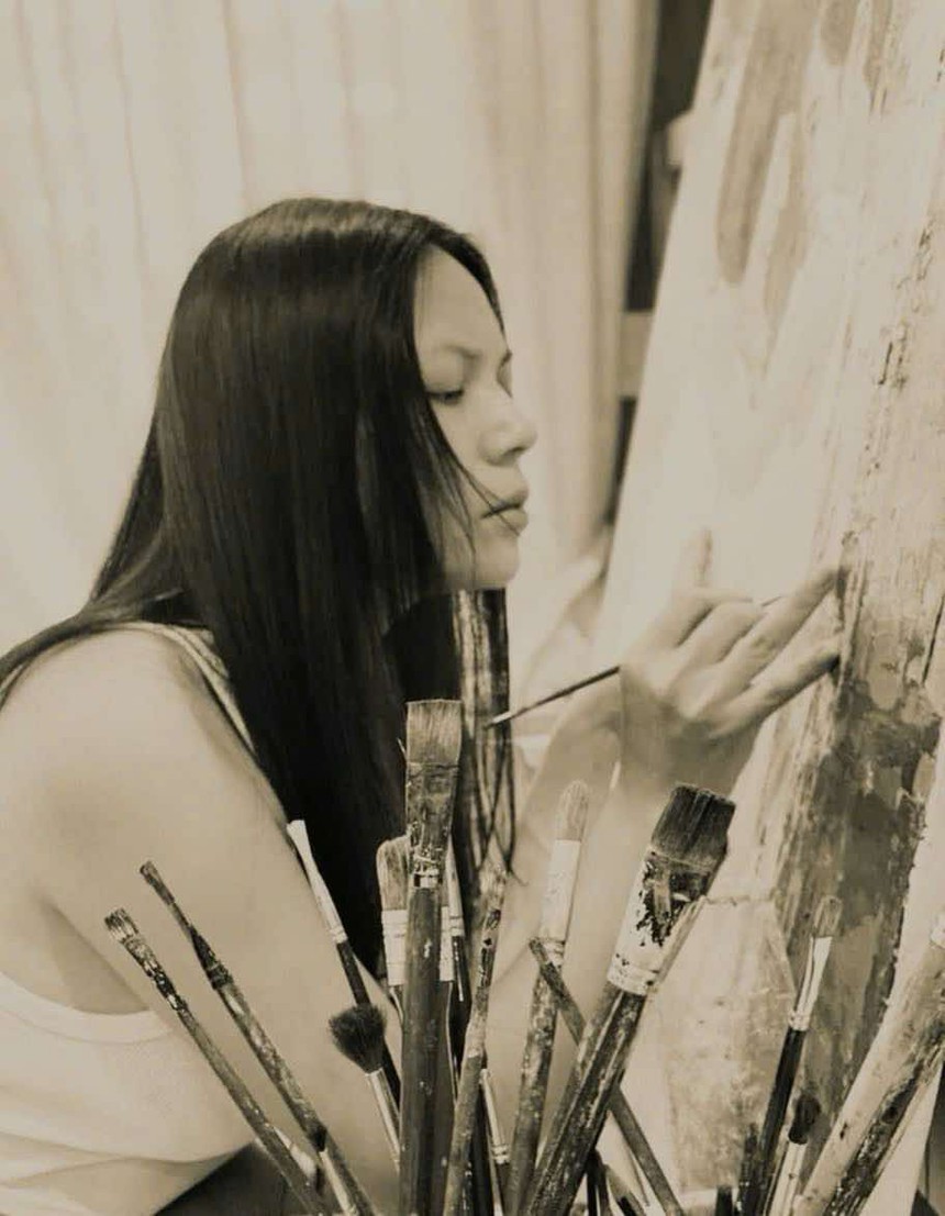 Nữ họa sĩ Sophie Trịnh và triển lãm "Lớp lang cảm xúc" - Ảnh 1.