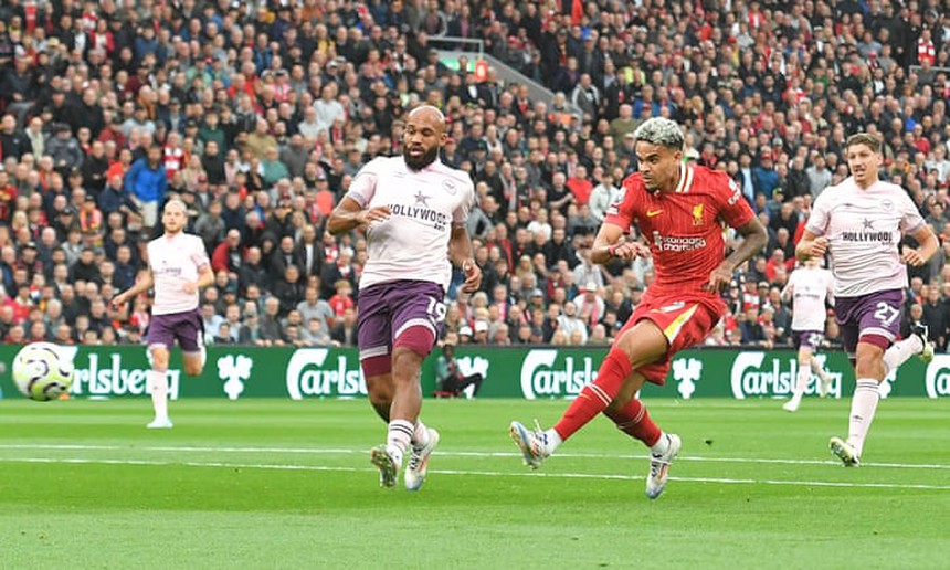 TRỰC TIẾP bóng đá Liverpool vs Brentford, Ngoại hạng Anh vòng 2: Salah nhân đôi cách biệt - Ảnh 5. TRỰC TIẾP bóng đá Liverpool vs Brentford, Ngoại hạng Anh vòng 2: Salah nhân đôi cách biệt - Ảnh 5.