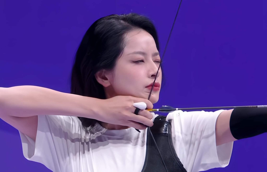 Chi Pu khoe 'thần thái' cực đỉnh khi thi bắn cung ở Trung Quốc, giành HCB với số điểm gần tuyệt đối - Ảnh 7. Chi Pu khoe 'thần thái' cực đỉnh khi thi bắn cung ở Trung Quốc, giành HCB với số điểm gần tuyệt đối - Ảnh 7.