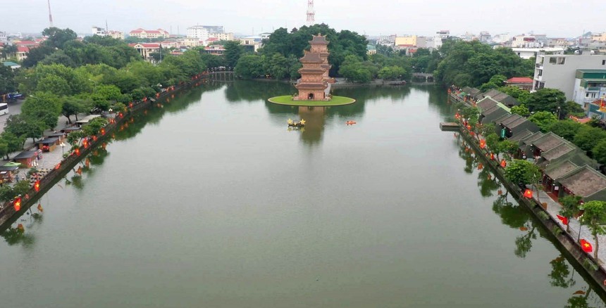 Ninh Bình rực rỡ cờ hoa chào mừng Quốc khánh 2/9 - Ảnh 1. Ninh Bình rực rỡ cờ hoa chào mừng Quốc khánh 2/9 - Ảnh 1.