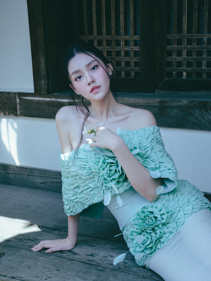 Á hậu Tường San thăng hạng nhan sắc sau 5 năm đăng quang Miss World Vietnam - Ảnh 2.