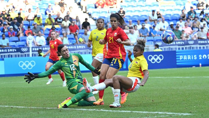 Bóng đá nữ Olympic 2024: Chủ nhà Pháp bị loại cay đắng, Tây Ban Nha lội ngược dòng ngoạn mục - Ảnh 2.