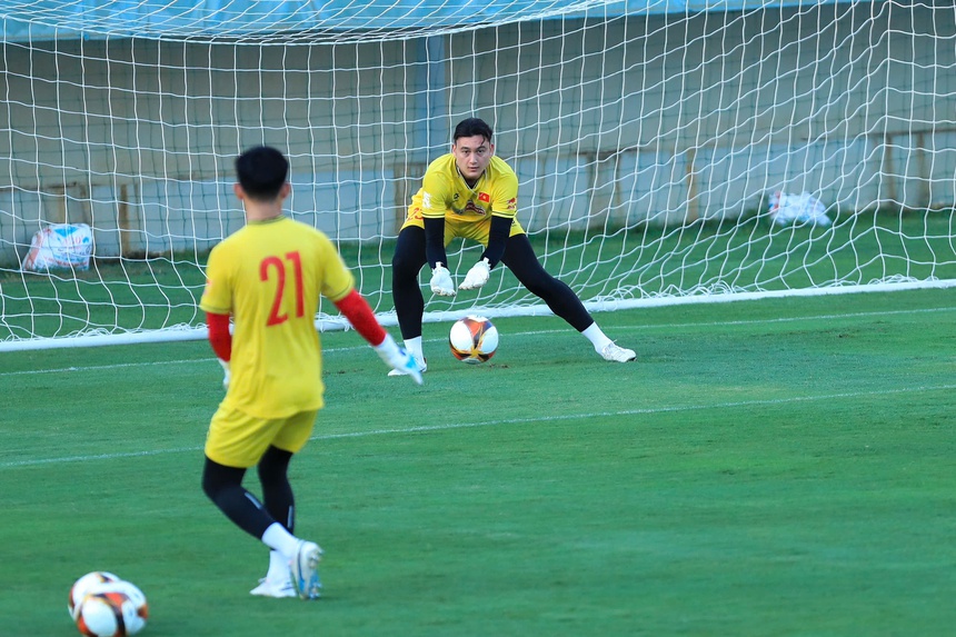 Văn Đức mong được đá chính, đội tuyển Việt Nam thiếu 7 cầu thủ ngày hội quân - Ảnh 1. Văn Đức mong được đá chính, đội tuyển Việt Nam thiếu 7 cầu thủ ngày hội quân - Ảnh 1.