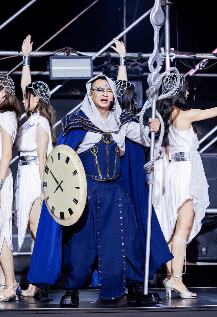 Điểm cao nhất tập mới 'Anh trai vượt ngàn chông gai', NSND Tự Long vẫn than trời vì... nước cờ sai - Ảnh 1.