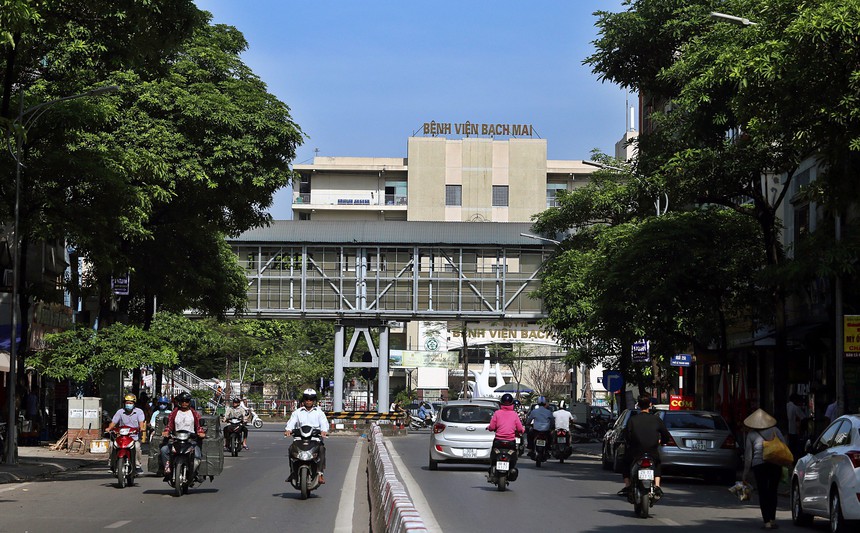 "Đánh thức" những cây cầu bộ hành của Hà Nội (kỳ 1): "Lược sử" những cây cầu đầu tiên - Ảnh 2.