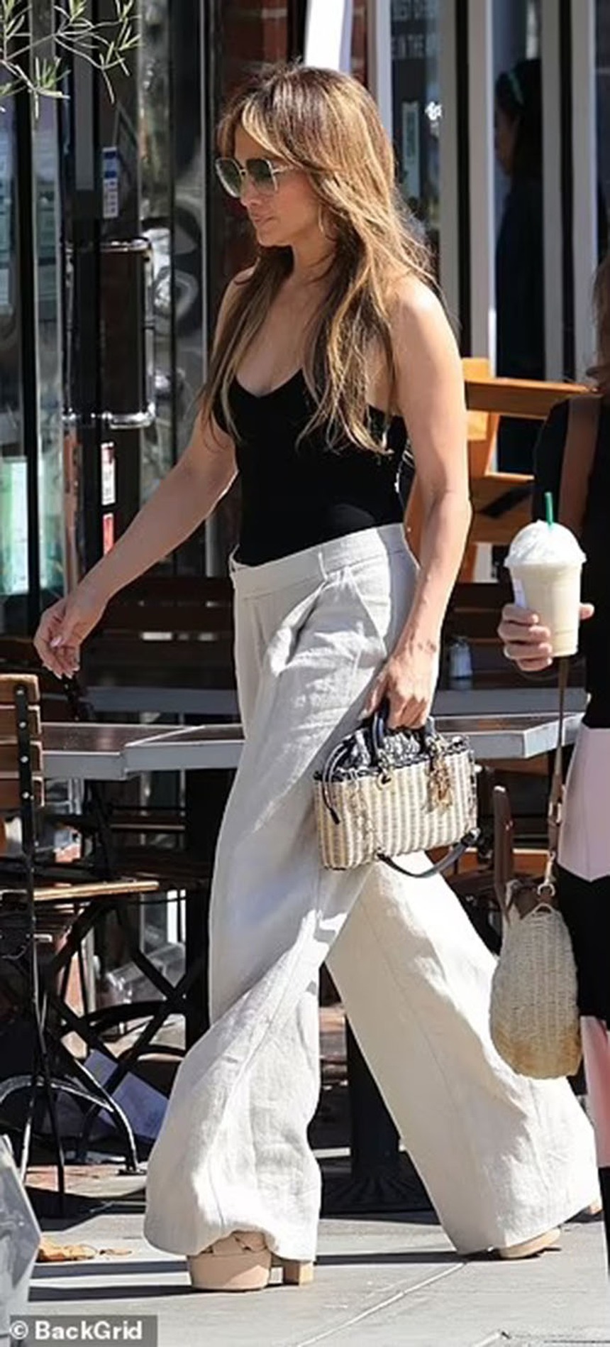 Jennifer Lopez "giận dữ" và "bẽ bàng" trong bối cảnh sắp ly hôn với Ben Affleck - Ảnh 4.