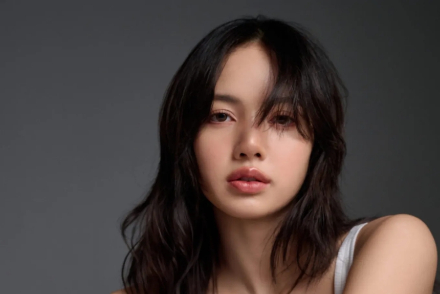 Phim đầu tay của Lisa Blackpink vừa công bố trailer đã vướng tranh cãi - Ảnh 1. Phim đầu tay của Lisa Blackpink vừa công bố trailer đã vướng tranh cãi - Ảnh 1.