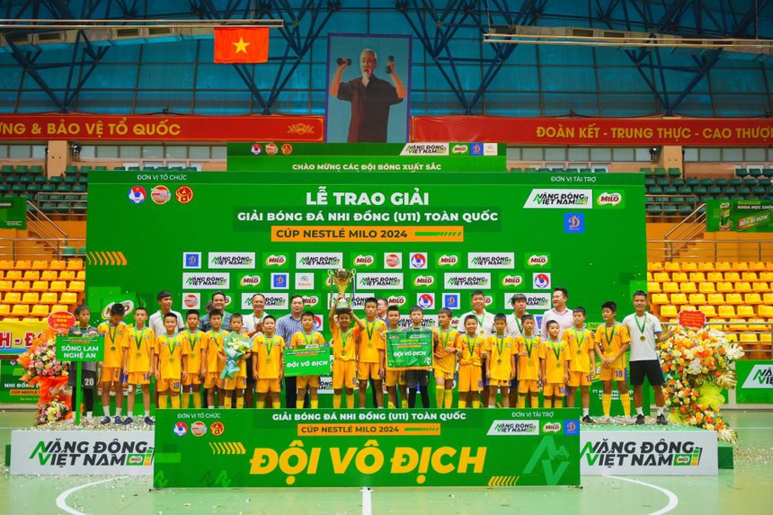 Sông Lam Nghệ An vô địch Giải bóng đá Nhi đồng (U11) toàn quốc 2024 Sông Lam Nghệ An vô địch Giải bóng đá Nhi đồng (U11) toàn quốc 2024